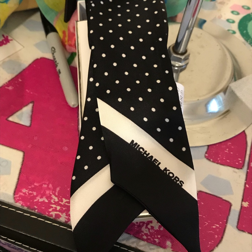 NWT Michael Kors ponytail/bag scarf